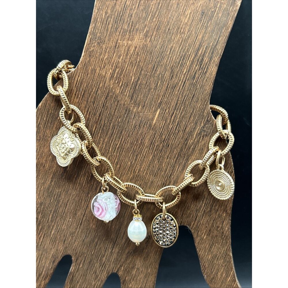 Vintage Chunky Gold Tone Charm Bracelet With Lobster Clasp Size 7